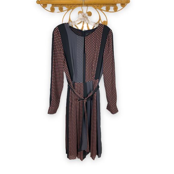 Ann Taylor Patchwork Mixed Print pleated Dress 6 - Picture 2 of 7